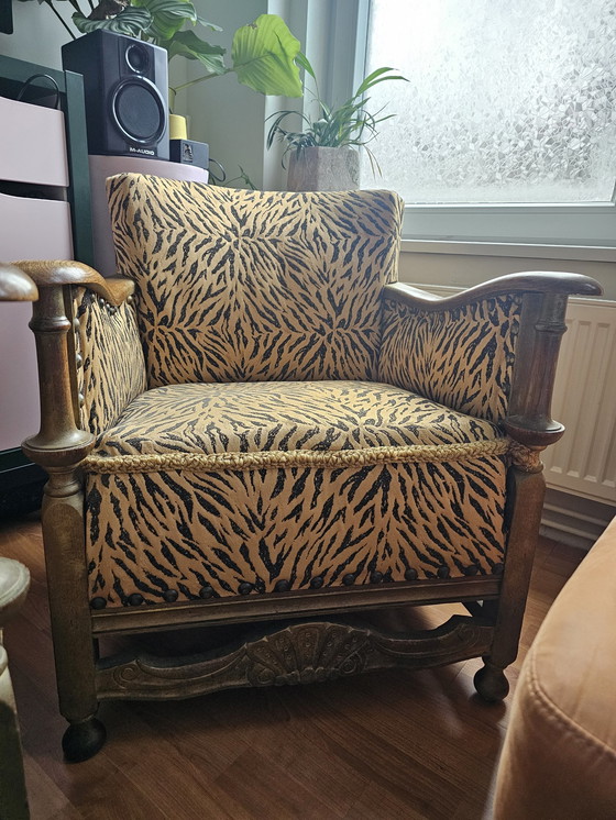 Image 1 of 2x Vintage Antieke Zebraprint Zwart Gouden Fauteuils