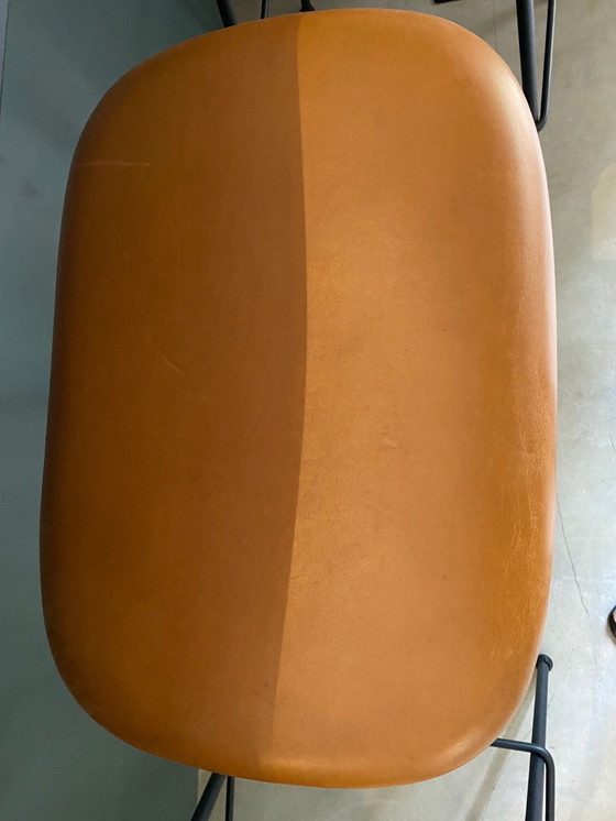 Image 1 of 1 Barkruk Muuto Fiber Cognac Leer 