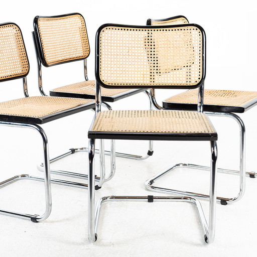 4 Bauhaus Stoelen Type B32 Zwart Structuur 1960 Italië