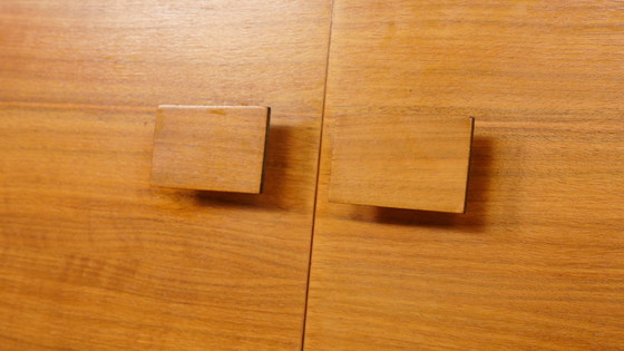 Image 1 of Vintage dressoir | Houten grepen | Notenhout | 240 cm