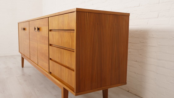 Image 1 of Vintage dressoir | Houten grepen | Notenhout | 240 cm