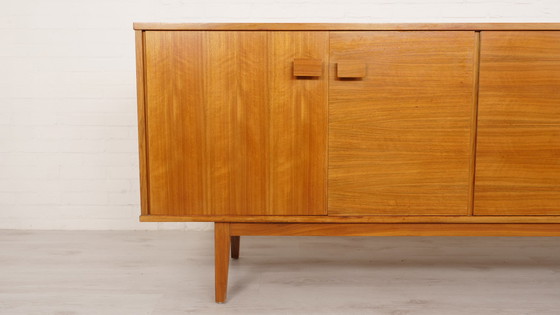 Image 1 of Vintage dressoir | Houten grepen | Notenhout | 240 cm