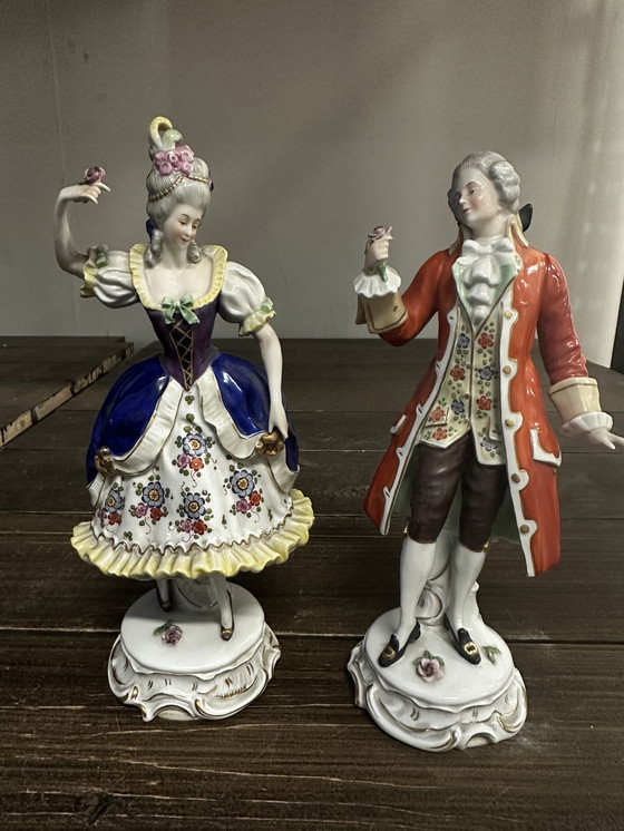 Image 1 of Élégants koppel - Sitzendorf Porcelaine Debut Xx E Siècle / H 26 Et 27 Cm