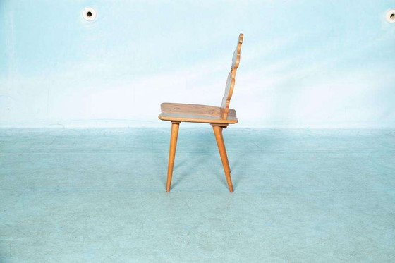 Image 1 of Brutalist massief houten Tiroler stoel, solid pine chair