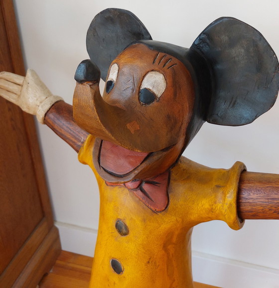 Image 1 of Vintage houtgesneden Mickey Mouse