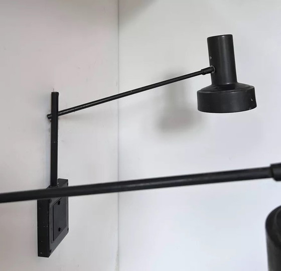 Image 1 of 2X matzwarte metalen verstelbare wandlampen, Frankrijk 1960