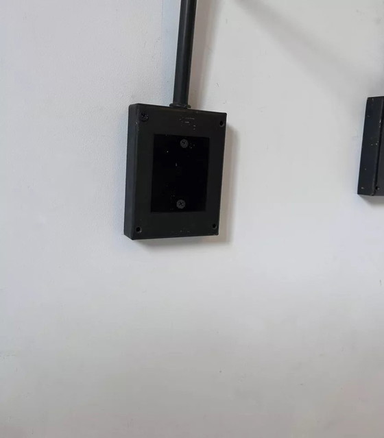 Image 1 of 2X matzwarte metalen verstelbare wandlampen, Frankrijk 1960