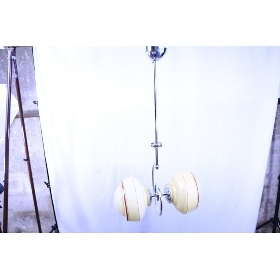 Image 1 of Vintage spiraalophanging met twee globes, 1920