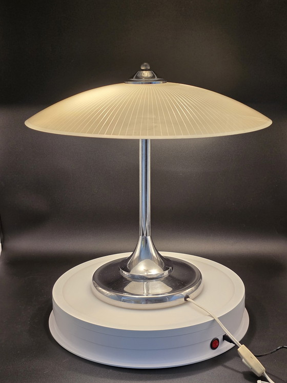 Image 1 of Grote Jaren 50 Lamp Met Glazen Kap