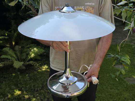 Image 1 of Grote Jaren 50 Lamp Met Glazen Kap