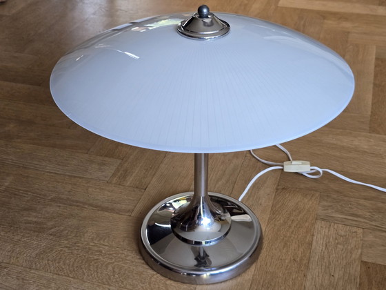 Image 1 of Grote Jaren 50 Lamp Met Glazen Kap