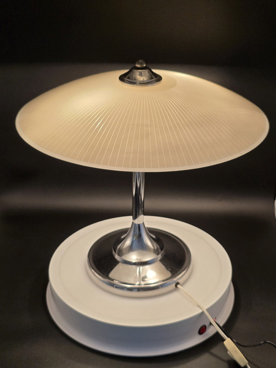 Image 1 of Grote Jaren 50 Lamp Met Glazen Kap