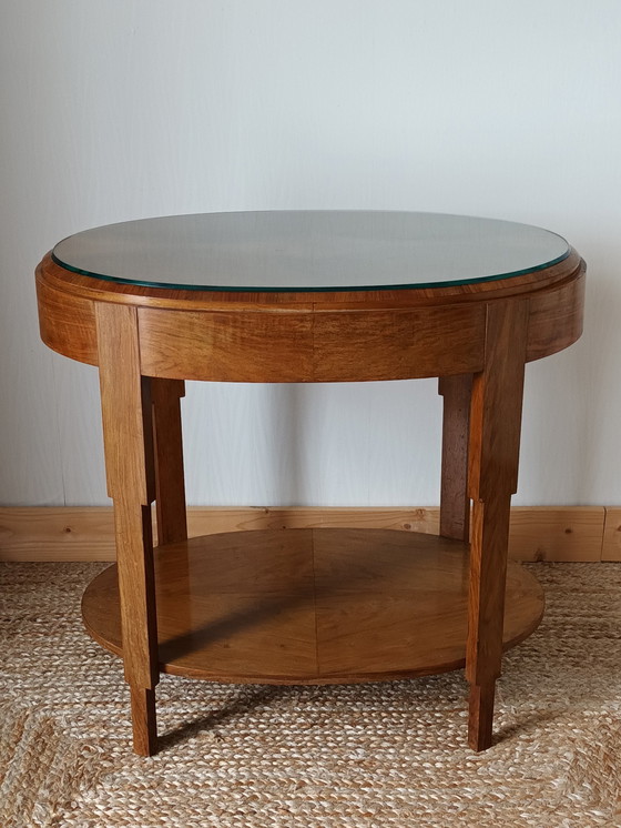 Image 1 of Art Deco Notenhouten Voetstuktafel