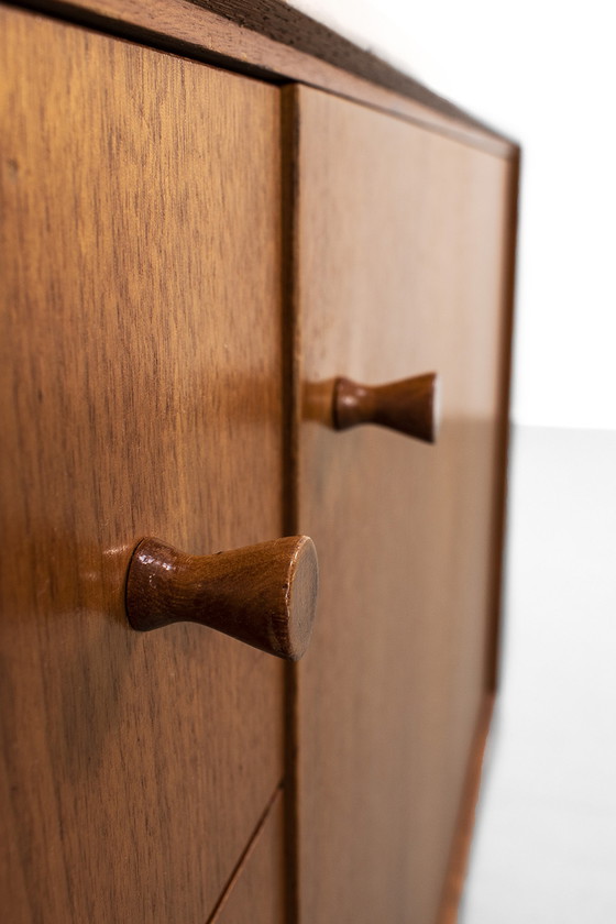 Image 1 of Vintage dressoir