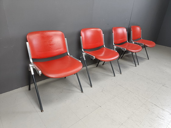 Image 1 of Vintage Italiaanse stapelbare eetkamerstoelen, 1970S
