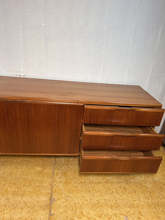 Image 1 of Mid Century Retro Vintage Teak Dressoir van Mcintosh