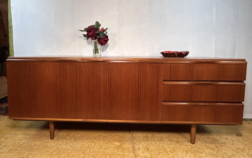 Mid Century Retro Vintage Teak Dressoir van Mcintosh