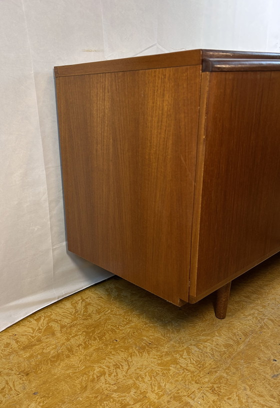 Image 1 of Mid Century Retro Vintage Teak Dressoir van Mcintosh