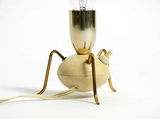 Image 1 of Prachtige Zeer Zeldzame Originele Mid Century Moderne Messing Driepoot Tafellamp