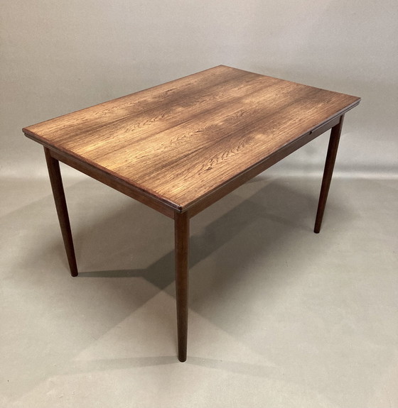 Image 1 of Scandinavisch ontwerp" 1950 Rosewood hoge tafel en 6 stoelen.