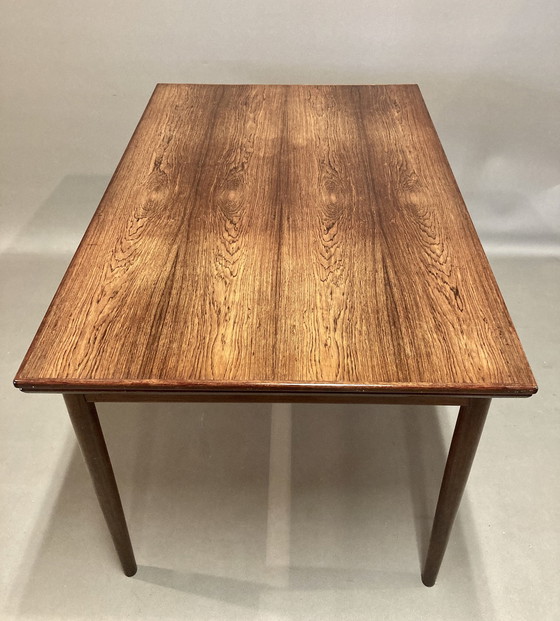 Image 1 of Scandinavisch ontwerp" 1950 Rosewood hoge tafel en 6 stoelen.