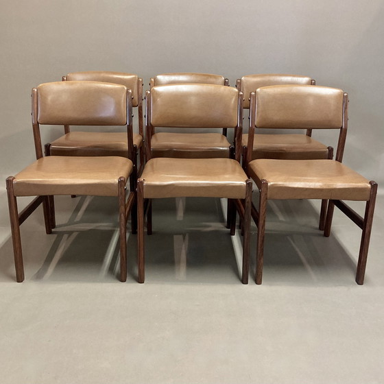 Image 1 of Scandinavisch ontwerp" 1950 Rosewood hoge tafel en 6 stoelen.