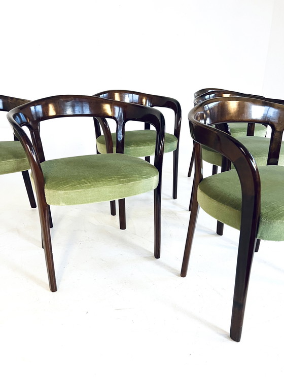 Image 1 of 6X Italiaanse Mahonie & Velvet Eetkamerstoelen