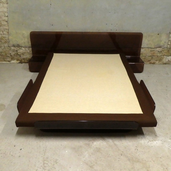 Image 1 of Vintage gerookt plexiglas bed, 1970