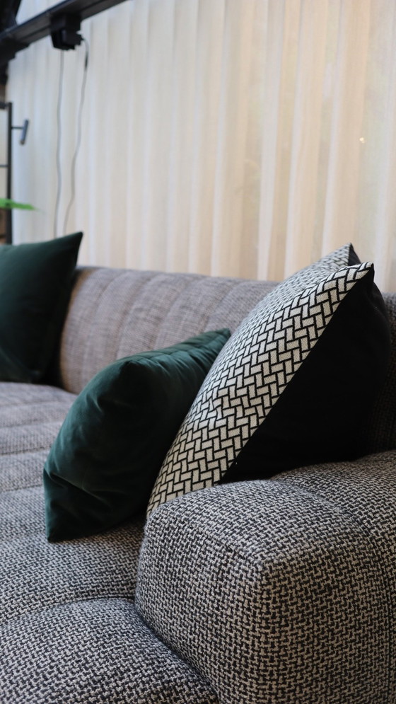 Image 1 of Bank Chloe Papadatos