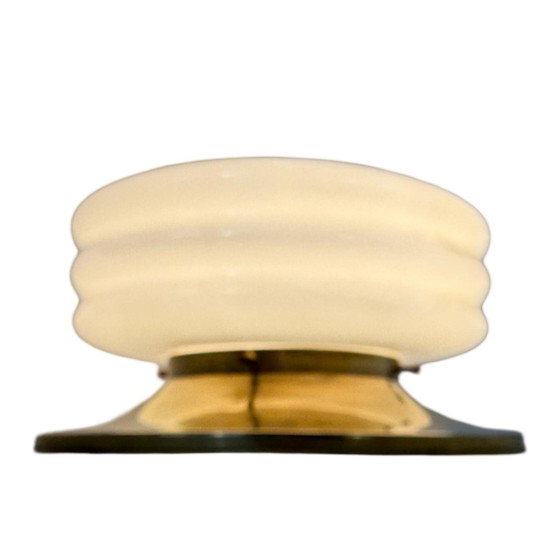 Image 1 of Art Deco (Stijl) - Deknudt Lustrerie - Massief Messing en Opaline Glas Plafondlamp - In Geweldige Staat - Vintage Italiaans