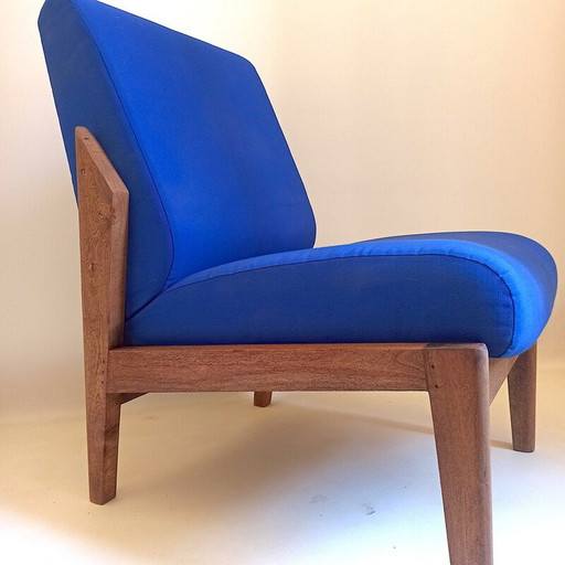 Paar vintage fauteuils in massief teakhout en blauwe stof, 1950