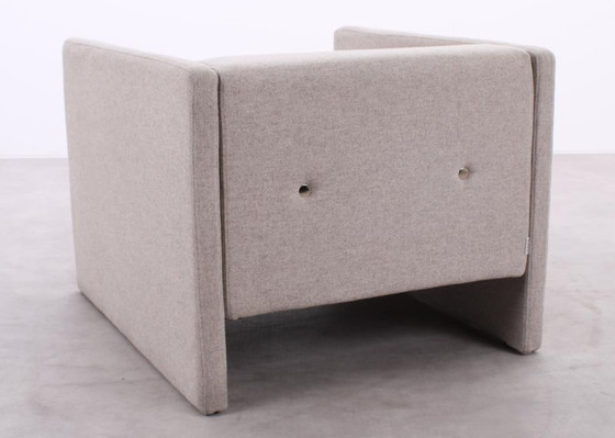 Image 1 of Moooi Bottoni fauteuil beige