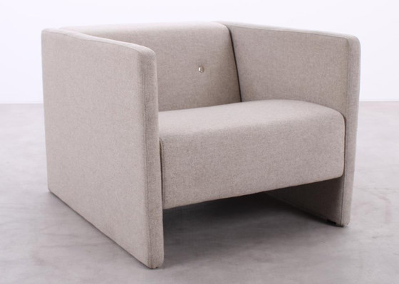 Image 1 of Moooi Bottoni fauteuil beige