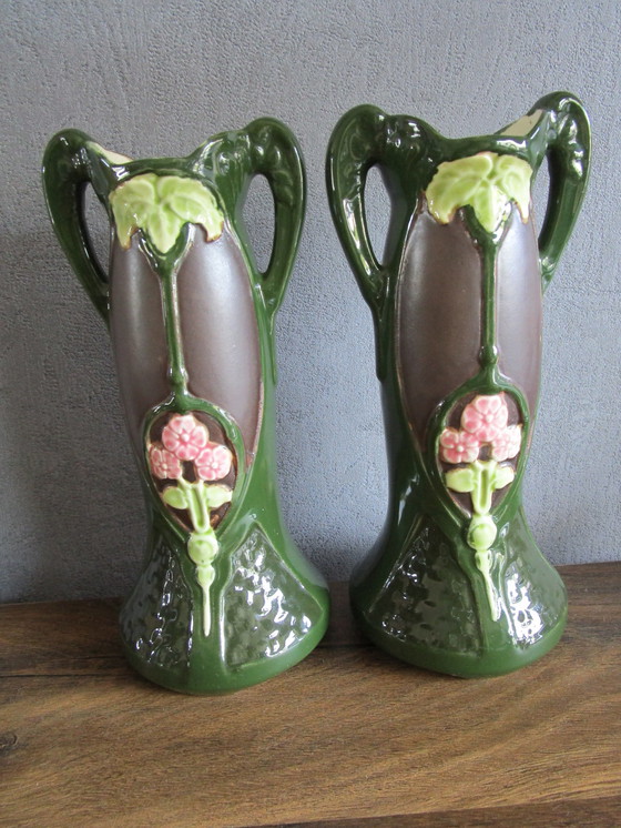 Image 1 of 2x Art Nouveau Vaasjes