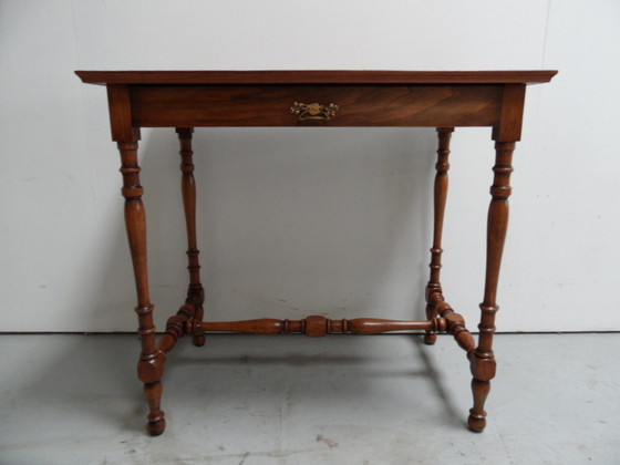 Image 1 of Vintage sidetable met lade