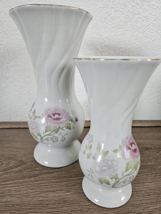 Image 1 of Charmante Vintage Porseleinen Set Vaasjes Met Bloemenmotief Jaren 60