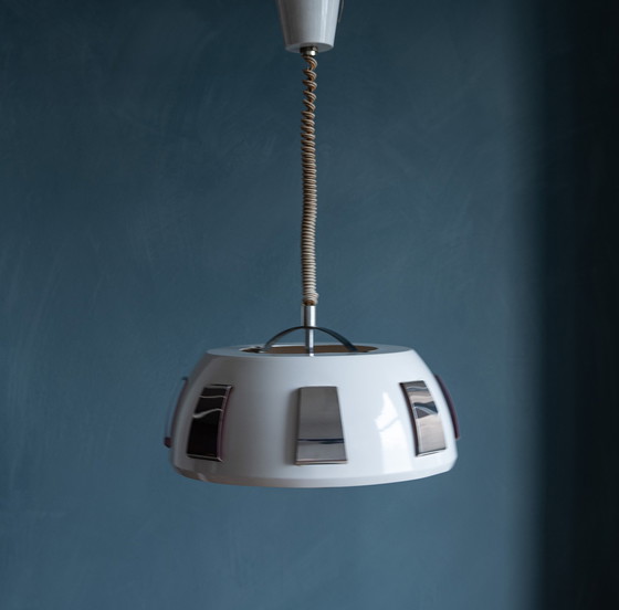 Image 1 of Space age UFO lamp van Lakro Amstelveen