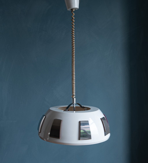 Space age UFO lamp van Lakro Amstelveen