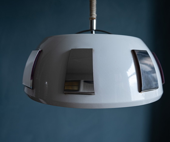 Image 1 of Space age UFO lamp van Lakro Amstelveen