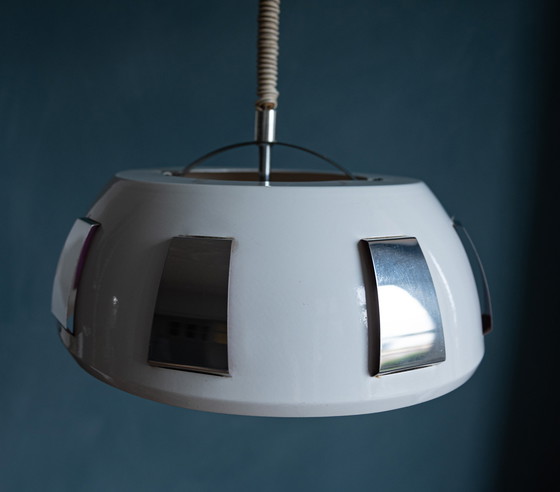 Image 1 of Space age UFO lamp van Lakro Amstelveen