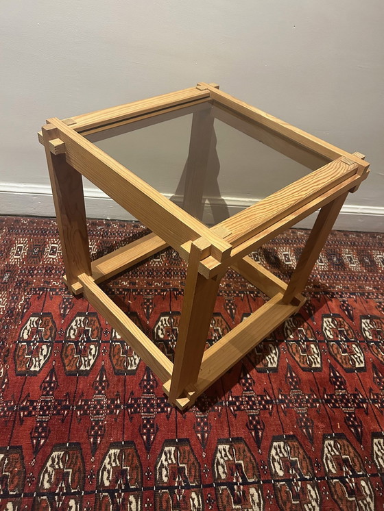 Image 1 of Brutalistische salontafel van hout en gerookt glas