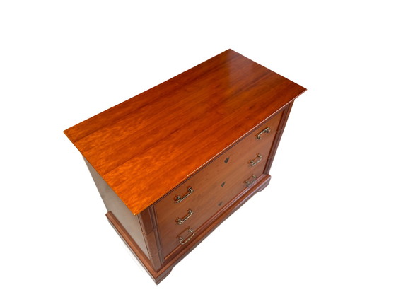 Image 1 of Antieke Eikenhouten Vintage Dressoir ladekast