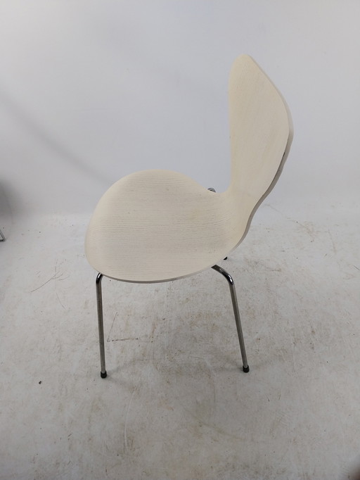 1 X Vlinderstoel Door Arne Jacobsen Voor Fritz Hansen Denmark. 7 Serie.  