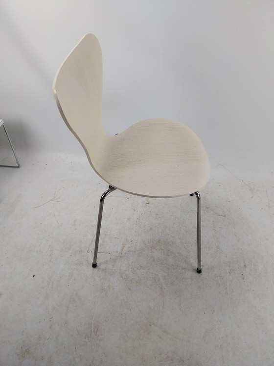 Image 1 of 1 X Vlinderstoel Door Arne Jacobsen Voor Fritz Hansen Denmark. 7 Serie.  