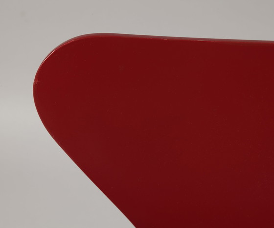 Image 1 of 2x Arne Jacobsen series 7 stoelen