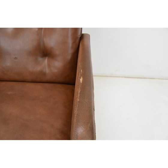Image 1 of Mid-eeuwse leren draaibare fauteuil, Tsjecho-Slowakije 1960