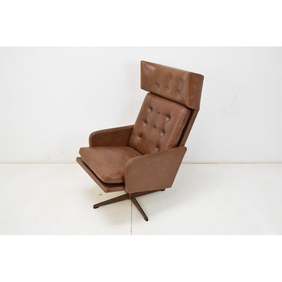 Image 1 of Mid-eeuwse leren draaibare fauteuil, Tsjecho-Slowakije 1960