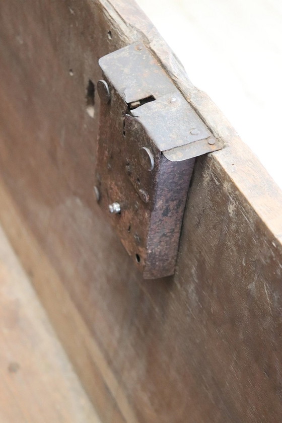 Image 1 of Antieke houten dekenkist, 17e eeuw
