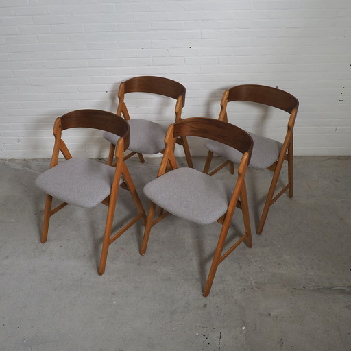 4x Eetkamerstoelen Henning Kjærnulf Model 71