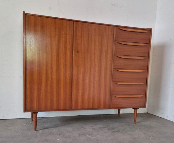 Image 1 of Vintage kast van Hellerau